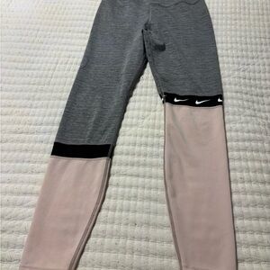 Nike Kids Leggings in Gray and Light Pink